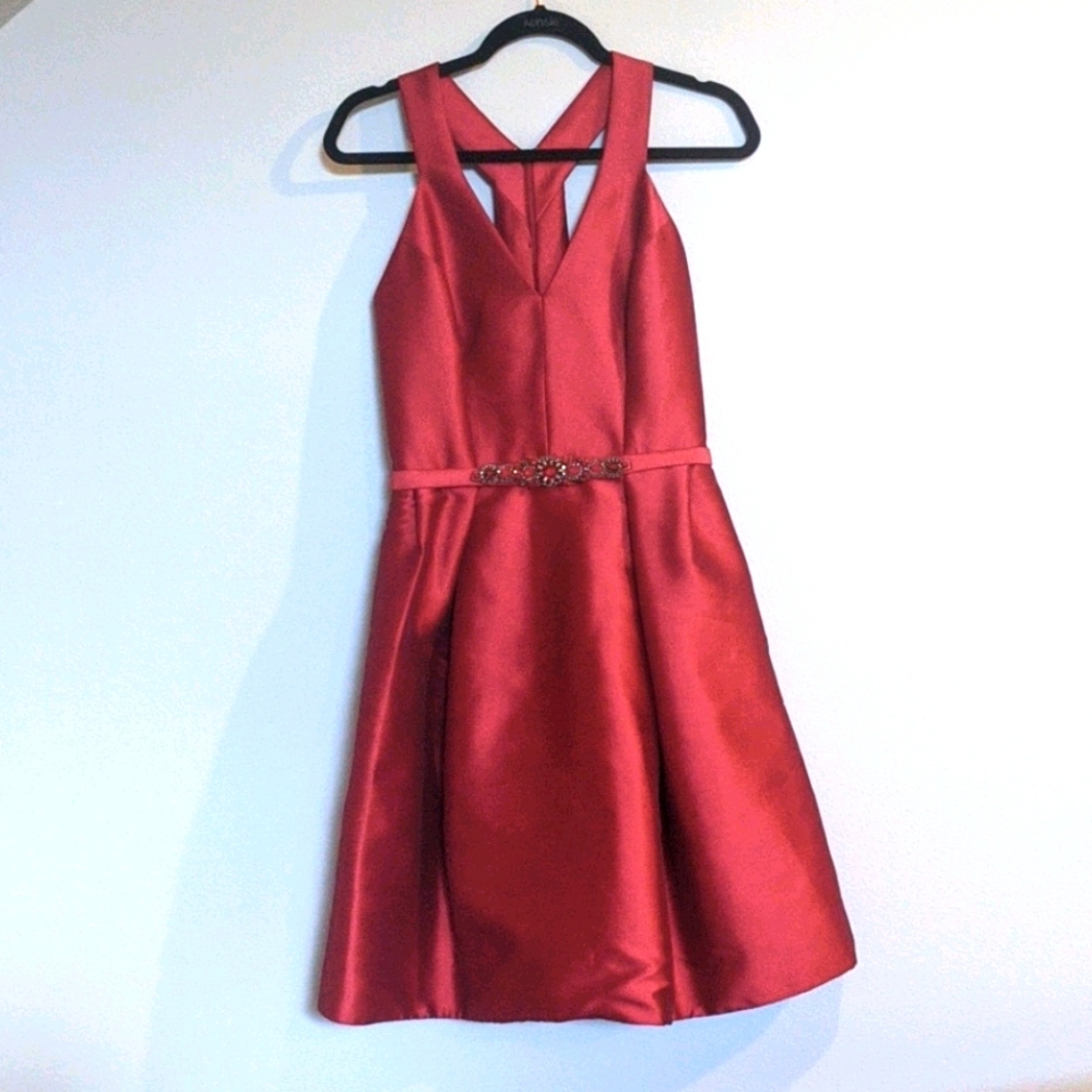 Theia Dark Red Taffeta Gown NWT Size 6
